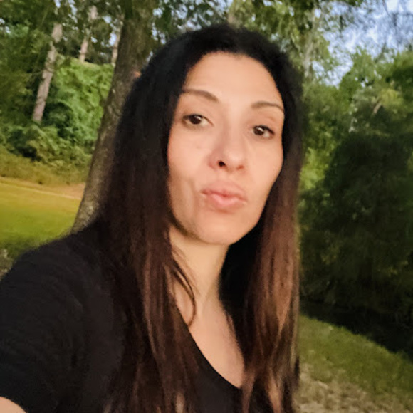 Meet your Posher, Emanuelle - Picture 1 of 1